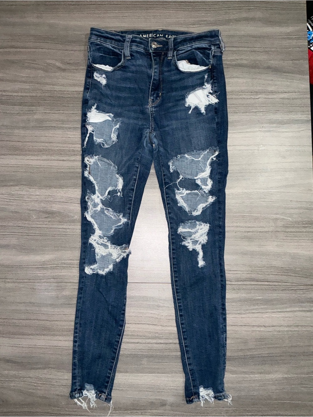American Eagle Super High Rise Heavily Distressed Jeggings 6S Raw Hem